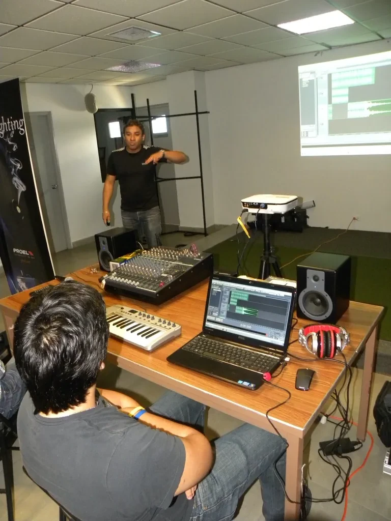 Set en vivo — egresado PTY DJ Academy